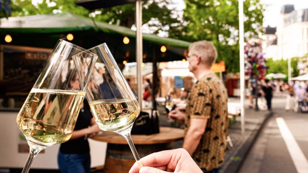 Neues Highlight beim Weinfest der Mittelmosel: „Sparkling & Snack – Weinfest Edition